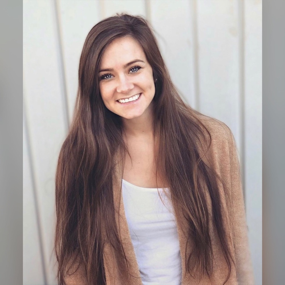 Meet your Posher, Lauren